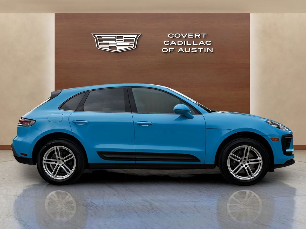 2022 Porsche Macan Base