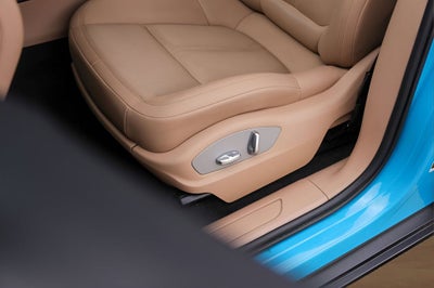 2022 Porsche Macan Base