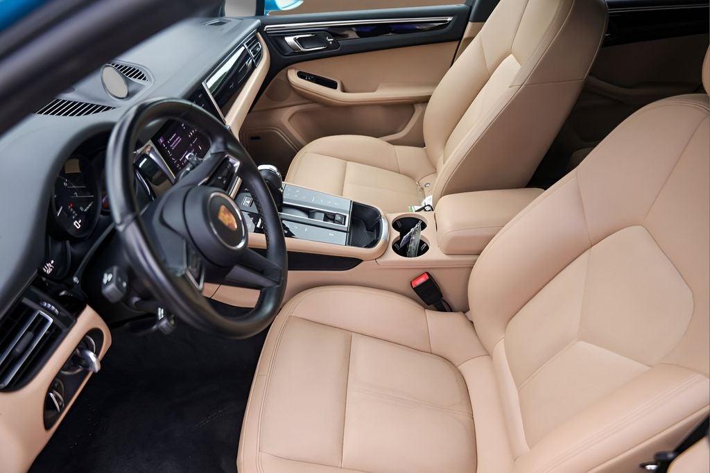 2022 Porsche Macan Base