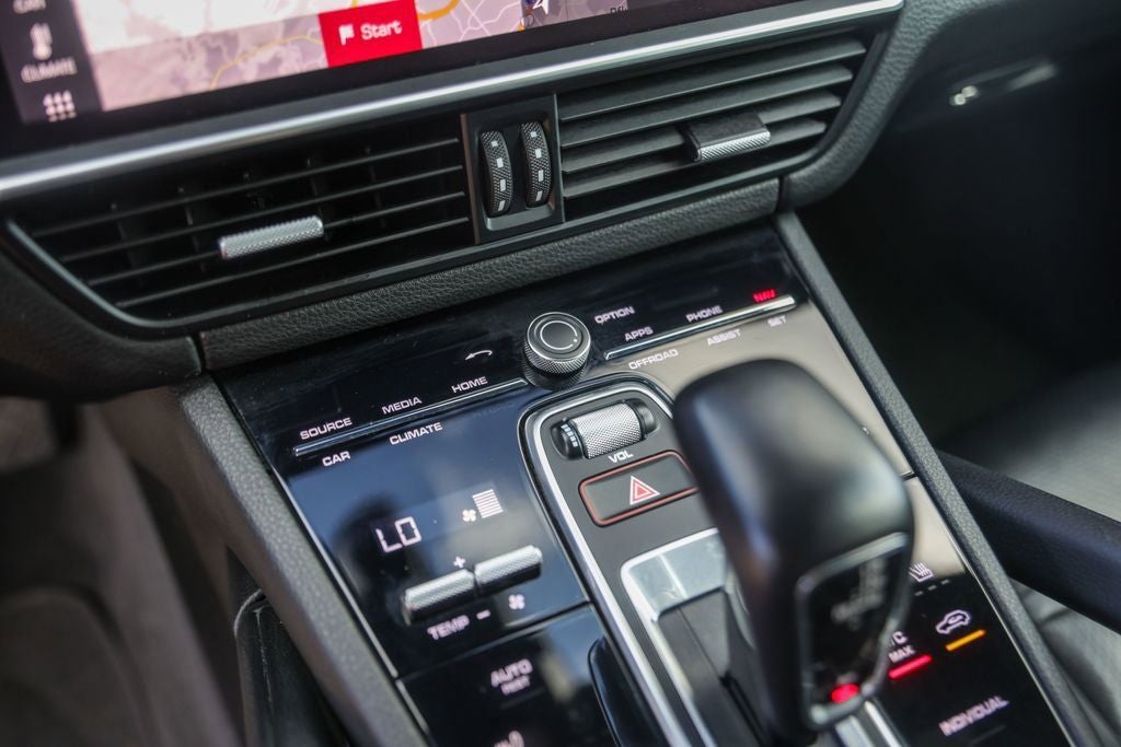 2021 Porsche Cayenne Base