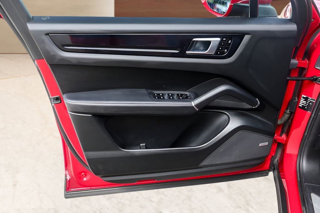 2021 Porsche Cayenne Base