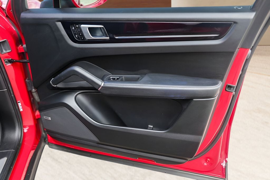 2021 Porsche Cayenne Base