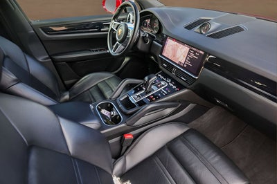 2021 Porsche Cayenne Base