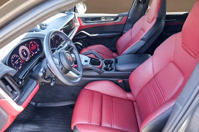 2024 Porsche Cayenne Coupe Turbo GT