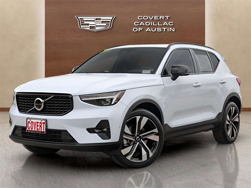 2024 Volvo XC40 Ultimate