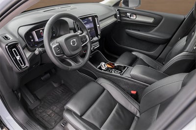 2024 Volvo XC40 Ultimate