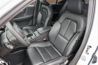 2024 Volvo XC40 Ultimate