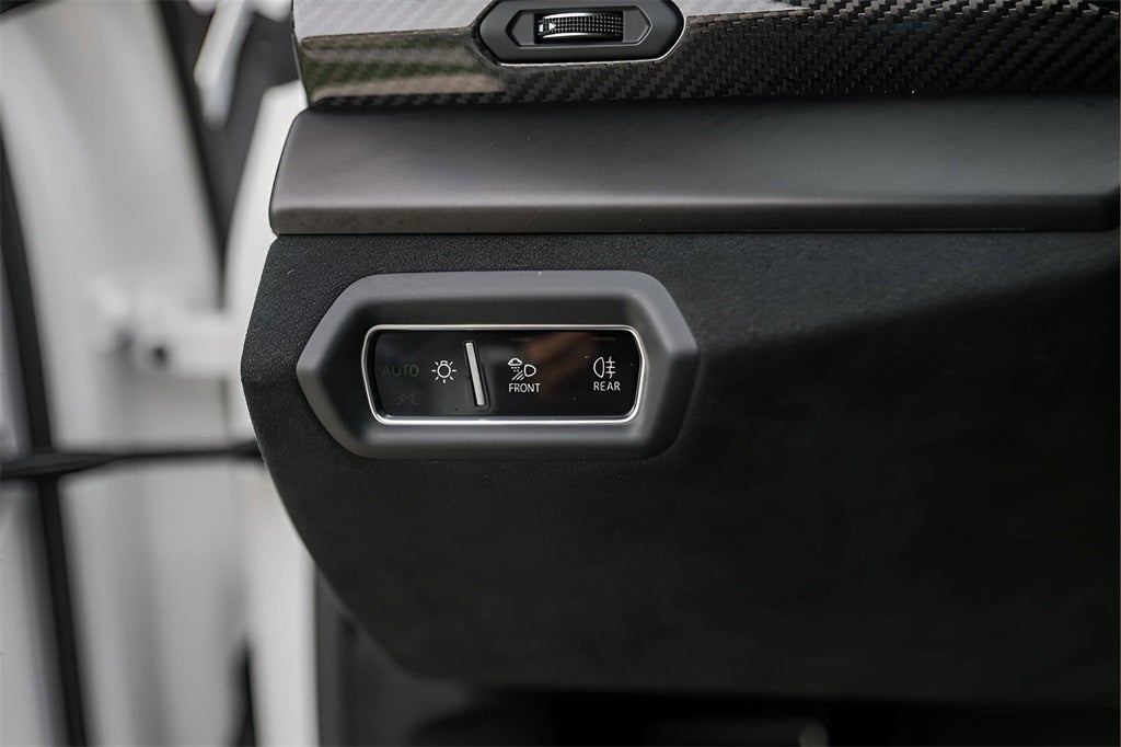 2024 Lamborghini Urus Performante