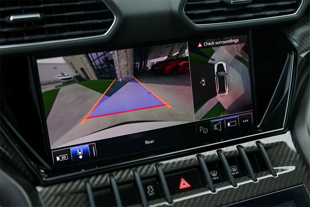 2024 Lamborghini Urus Performante