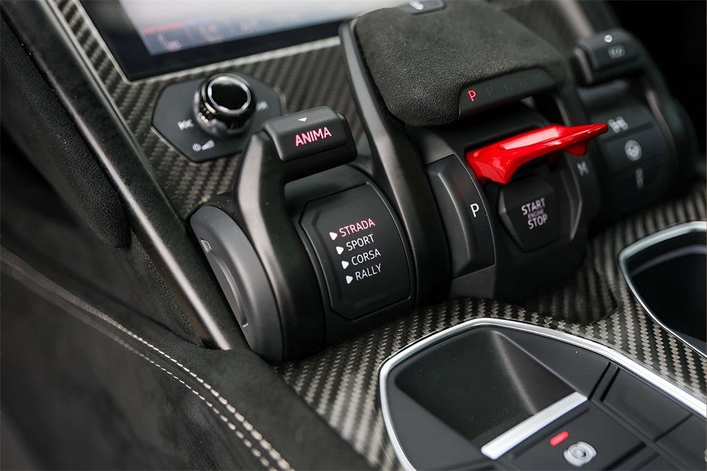 2024 Lamborghini Urus Performante