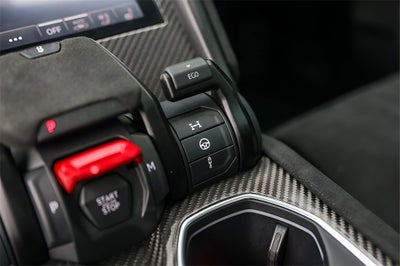 2024 Lamborghini Urus Performante