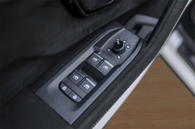 2024 Lamborghini Urus Performante