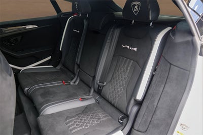 2024 Lamborghini Urus Performante