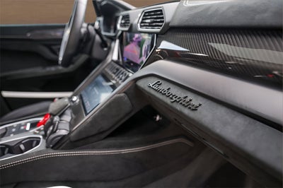 2024 Lamborghini Urus Performante