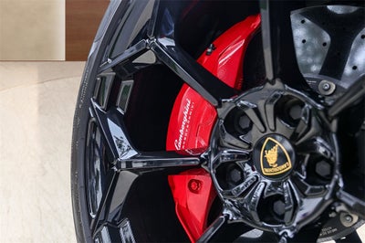 2024 Lamborghini Urus Performante