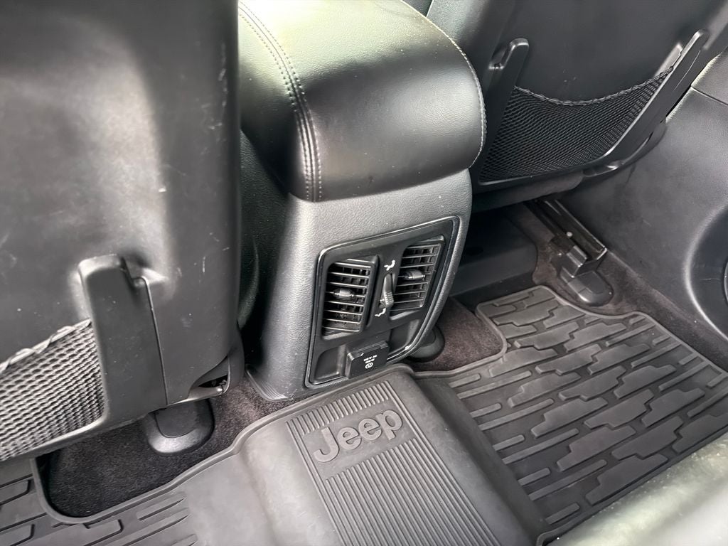 2017 Jeep Grand Cherokee Altitude