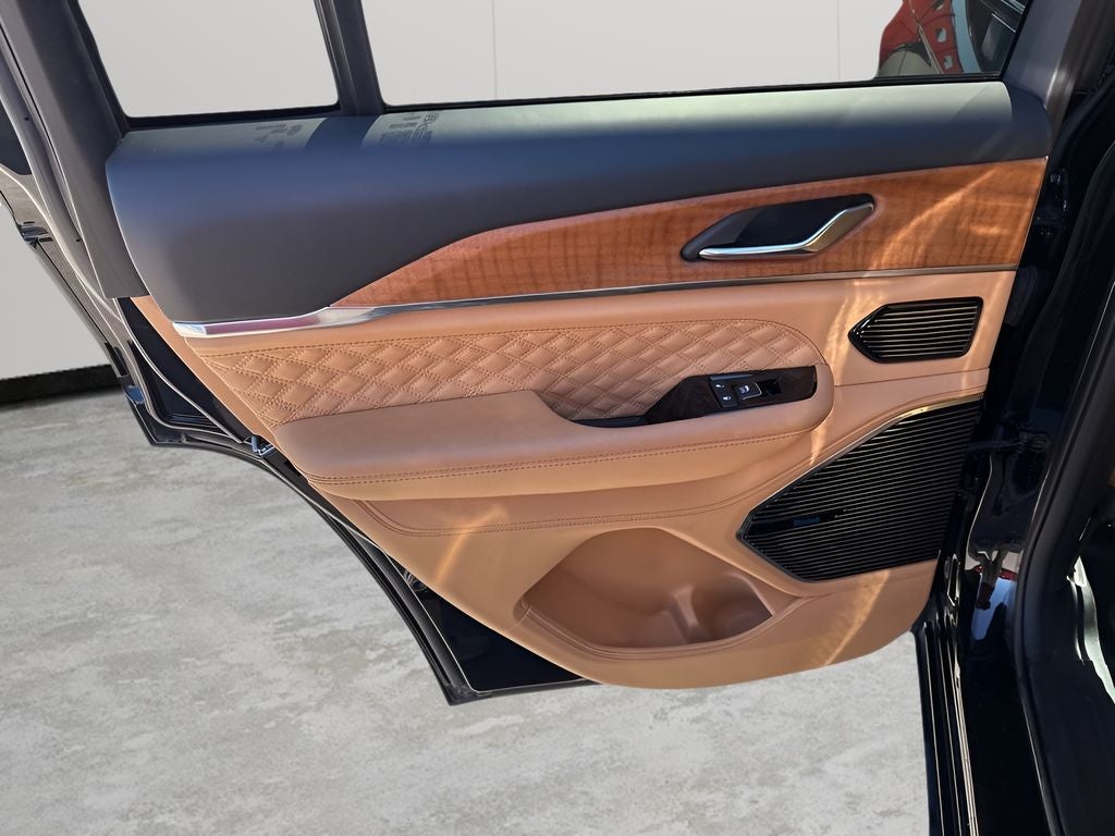 2024 Jeep Grand Cherokee Summit