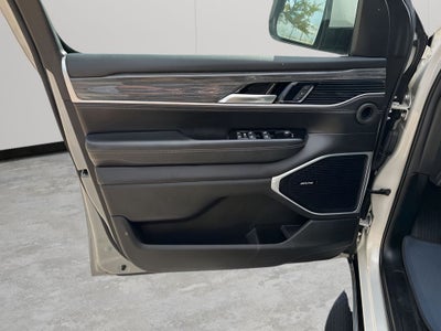 2022 Jeep Wagoneer Series II