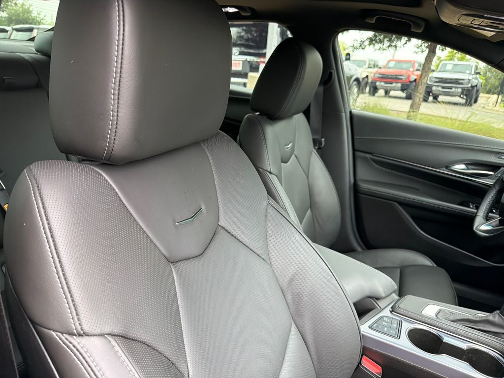 2025 Cadillac CT4 Premium Luxury