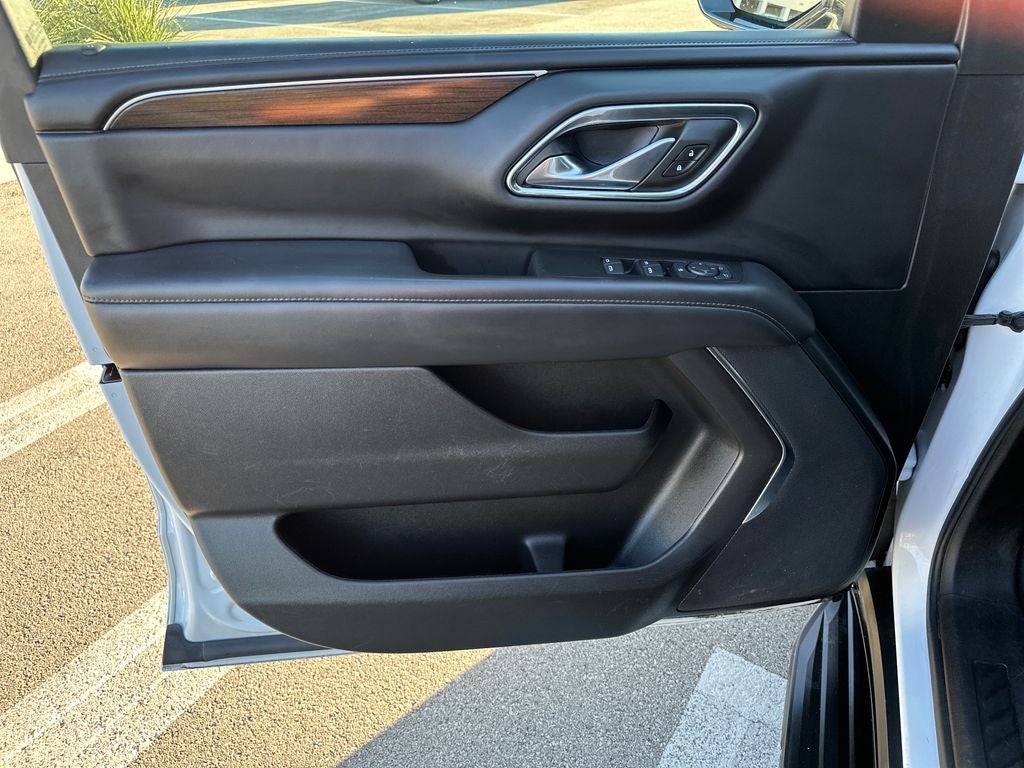 2023 GMC Yukon XL SLE