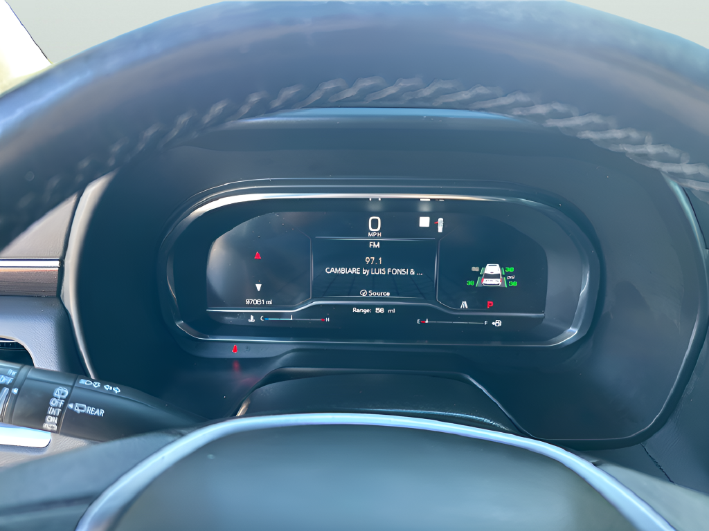 2023 GMC Yukon XL SLE