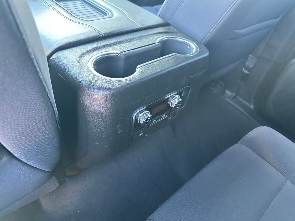 2023 GMC Yukon XL SLE