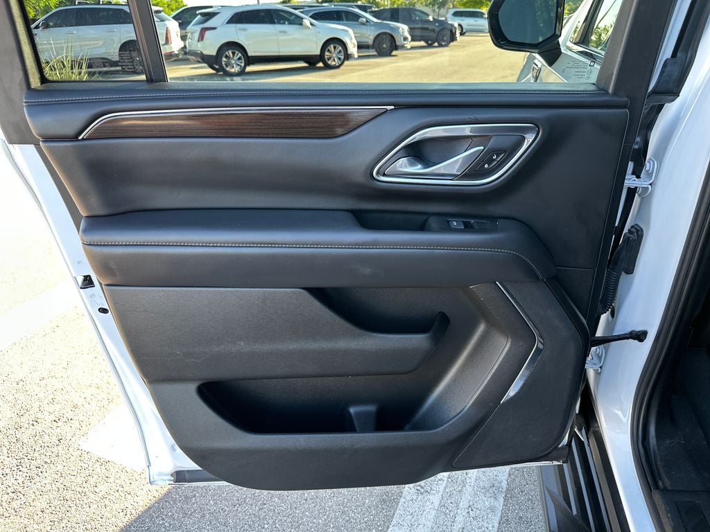 2023 GMC Yukon XL SLE