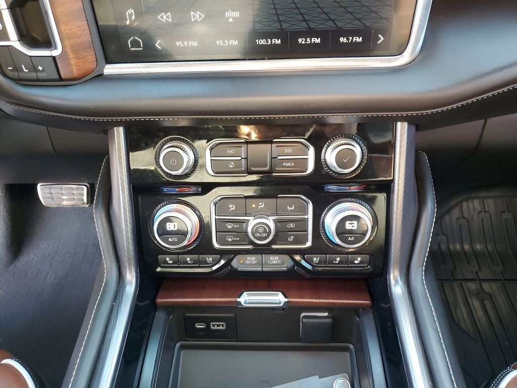 2023 GMC Yukon Denali Ultimate