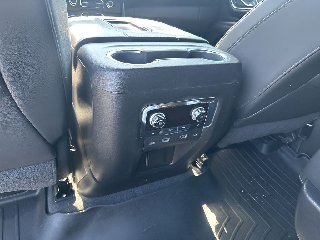 2021 GMC Yukon XL AT4