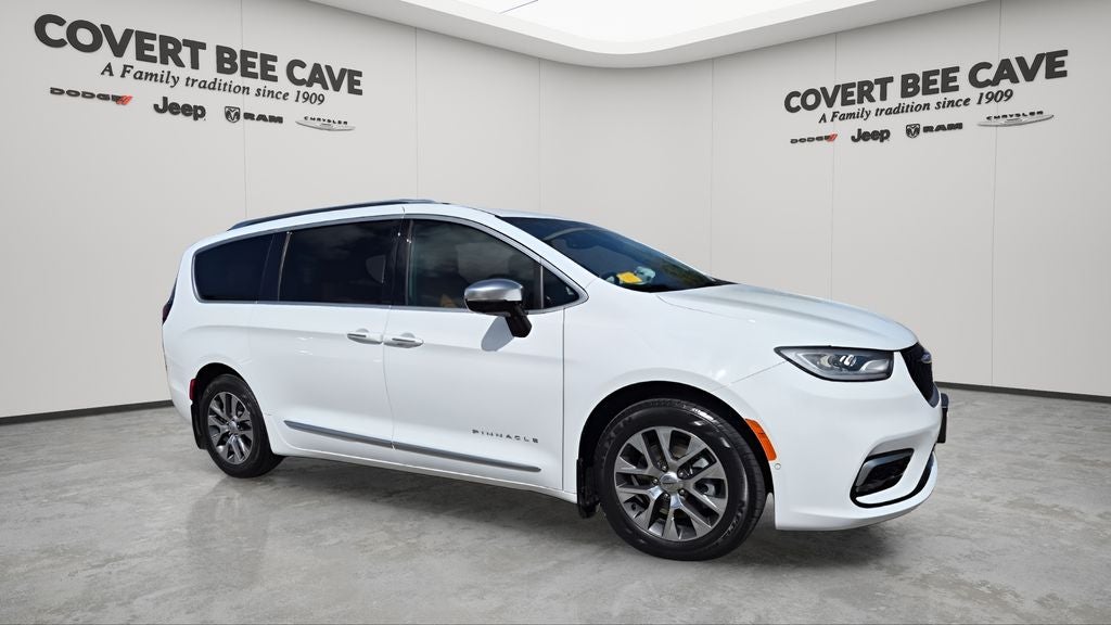 2023 Chrysler Pacifica Hybrid Pinnacle