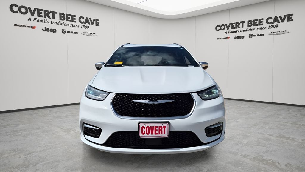 2023 Chrysler Pacifica Hybrid Pinnacle