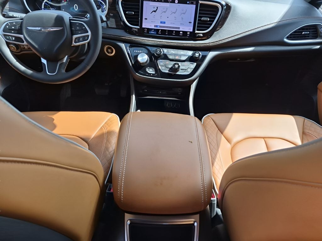 2023 Chrysler Pacifica Hybrid Pinnacle