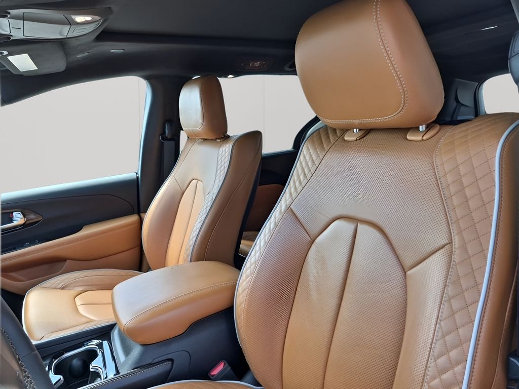 2023 Chrysler Pacifica Hybrid Pinnacle