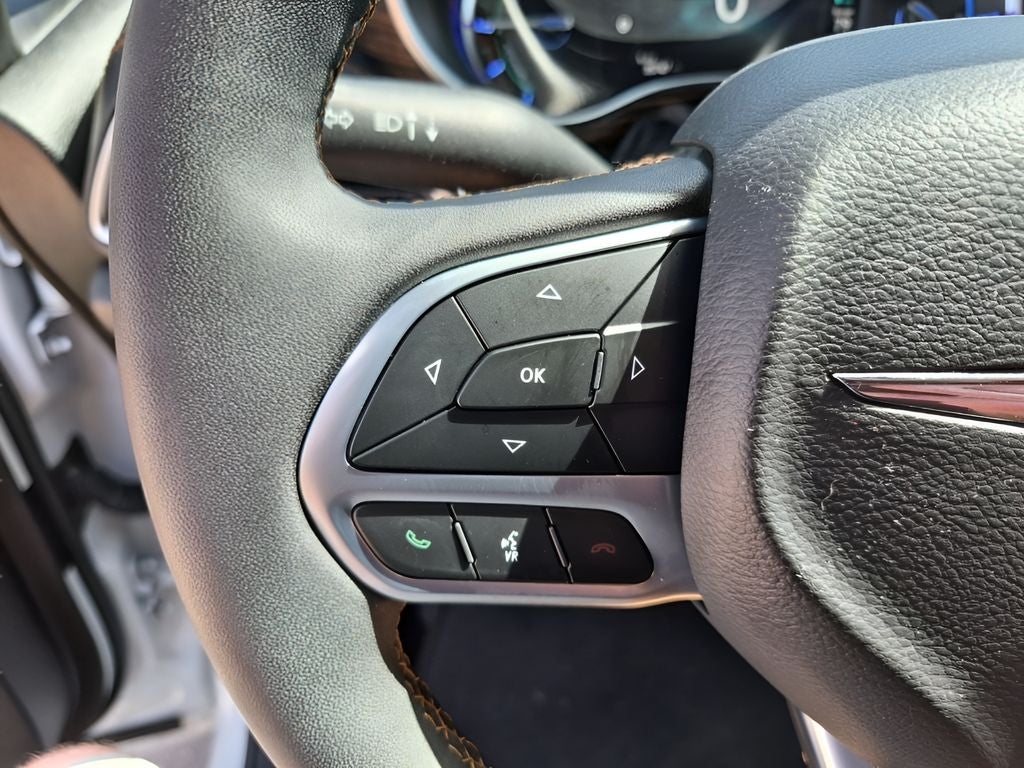 2023 Chrysler Pacifica Hybrid Pinnacle