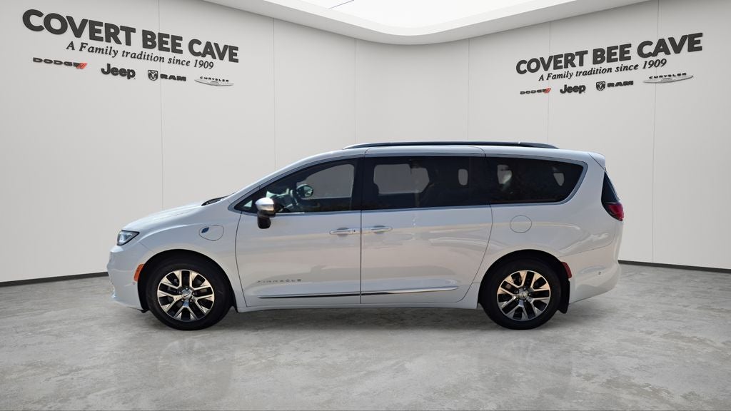 2023 Chrysler Pacifica Hybrid Pinnacle