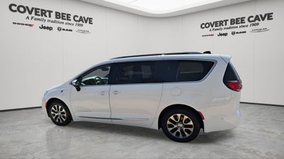 2023 Chrysler Pacifica Hybrid Pinnacle