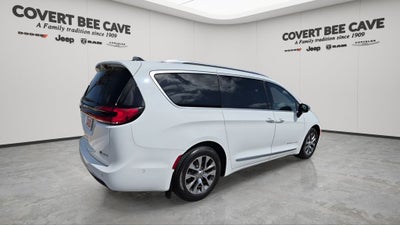 2023 Chrysler Pacifica Hybrid Pinnacle