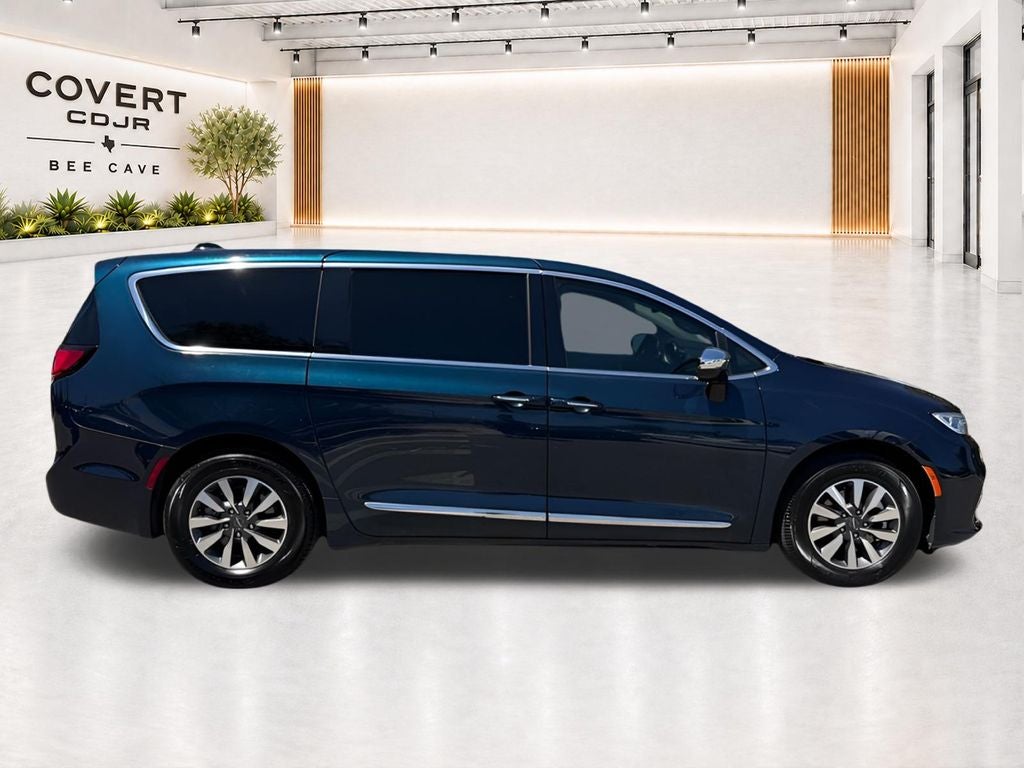 2023 Chrysler Pacifica Hybrid Limited