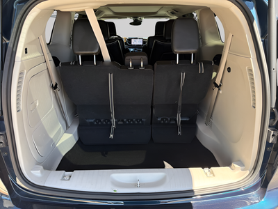 2023 Chrysler Pacifica Hybrid Limited