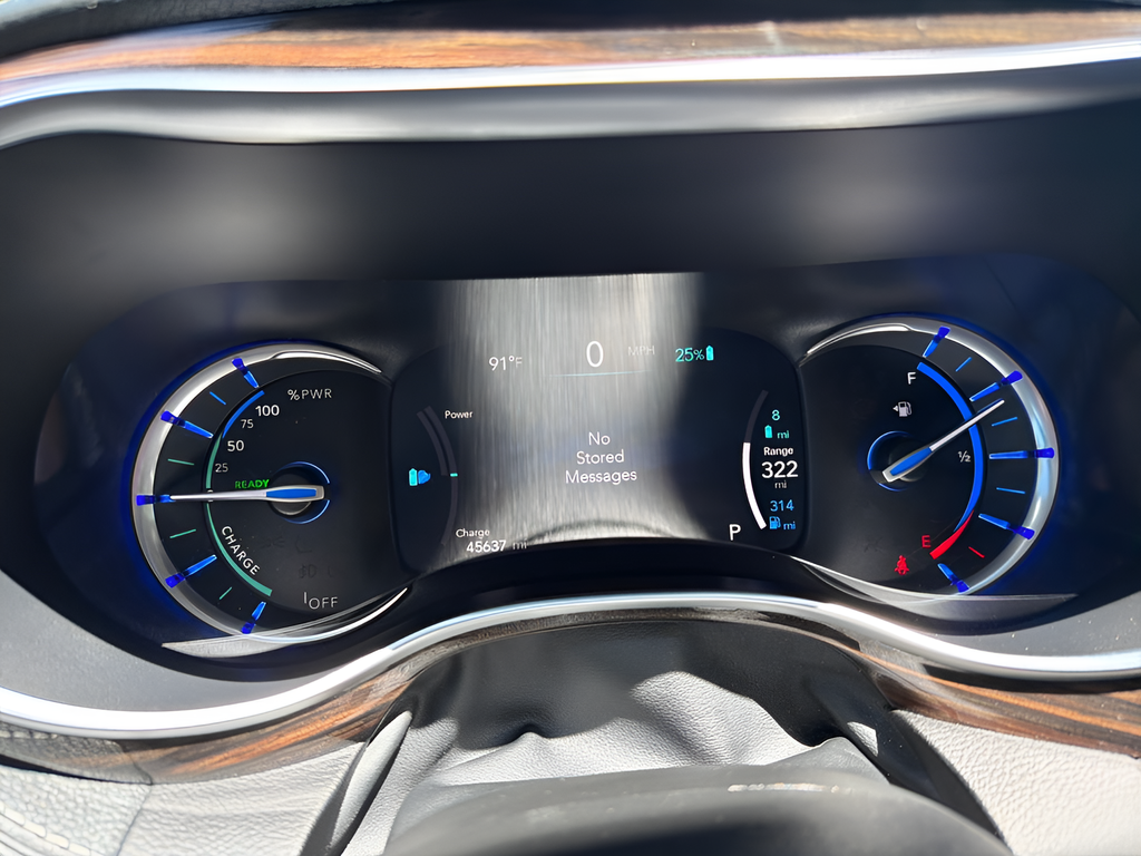 2023 Chrysler Pacifica Hybrid Limited