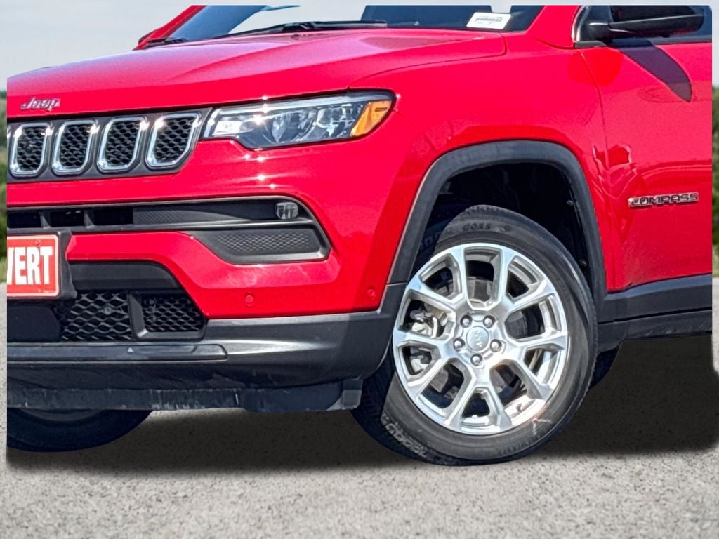 2024 Jeep Compass Latitude Lux