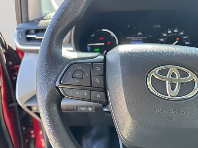 2025 Toyota Sienna LE 8 Passenger