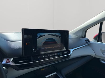 2025 Toyota Sienna LE 8 Passenger