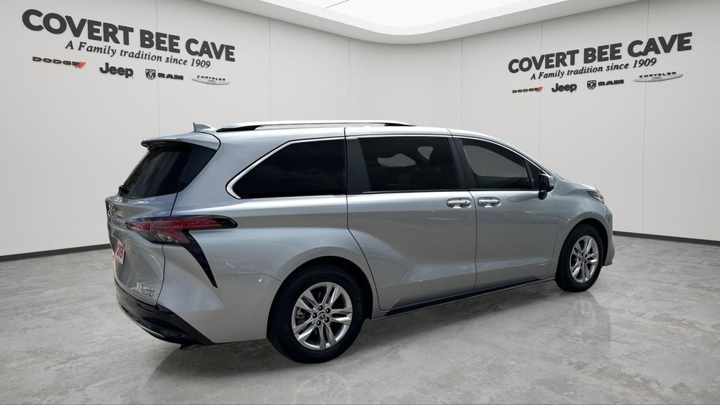 2021 Toyota Sienna Limited 7 Passenger
