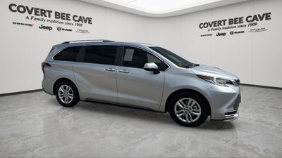 2021 Toyota Sienna Limited 7 Passenger