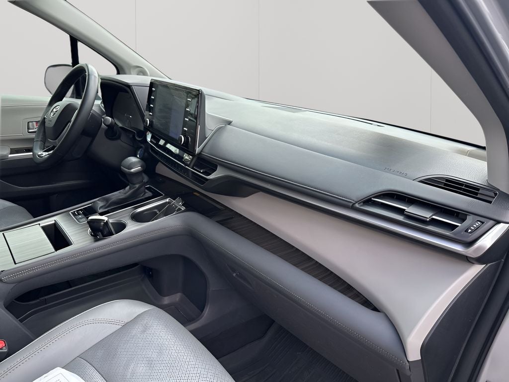 2021 Toyota Sienna Limited 7 Passenger