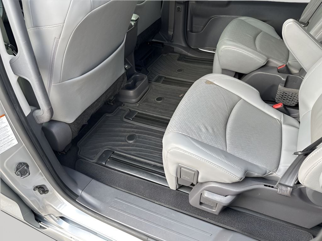 2021 Toyota Sienna Limited 7 Passenger