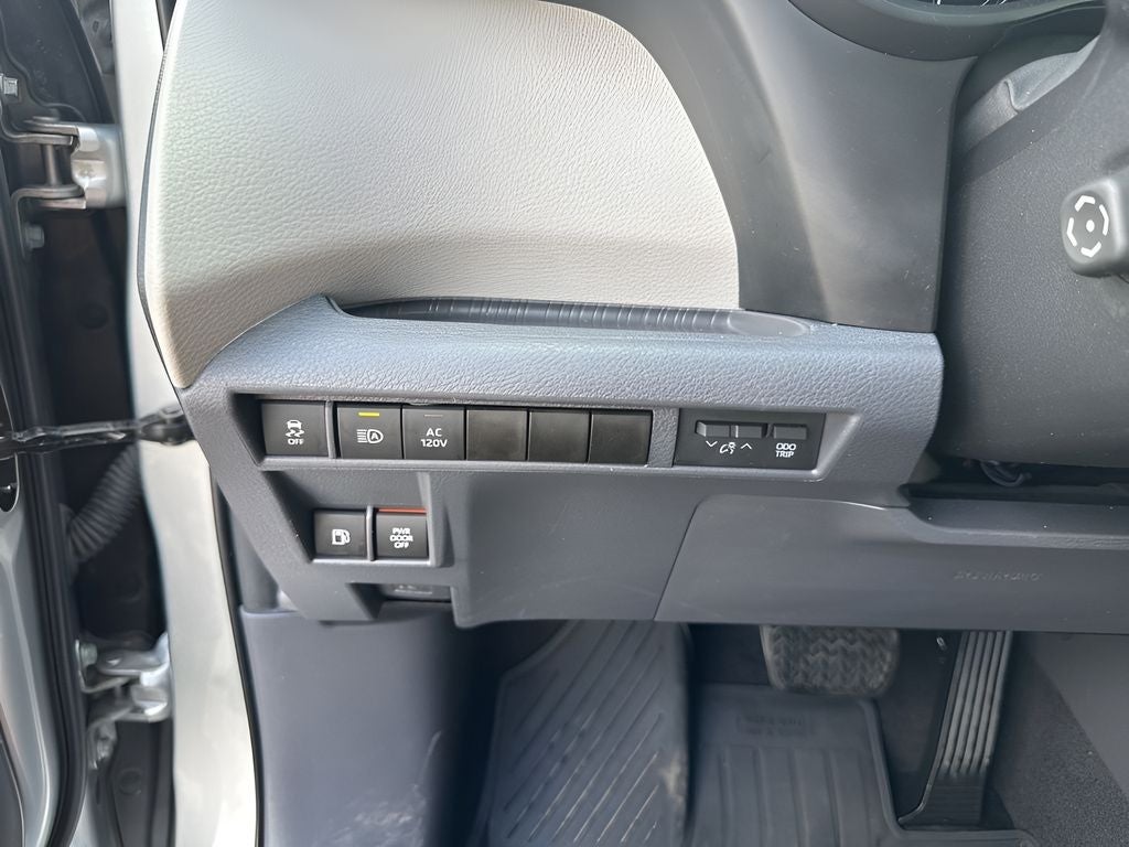 2021 Toyota Sienna Limited 7 Passenger