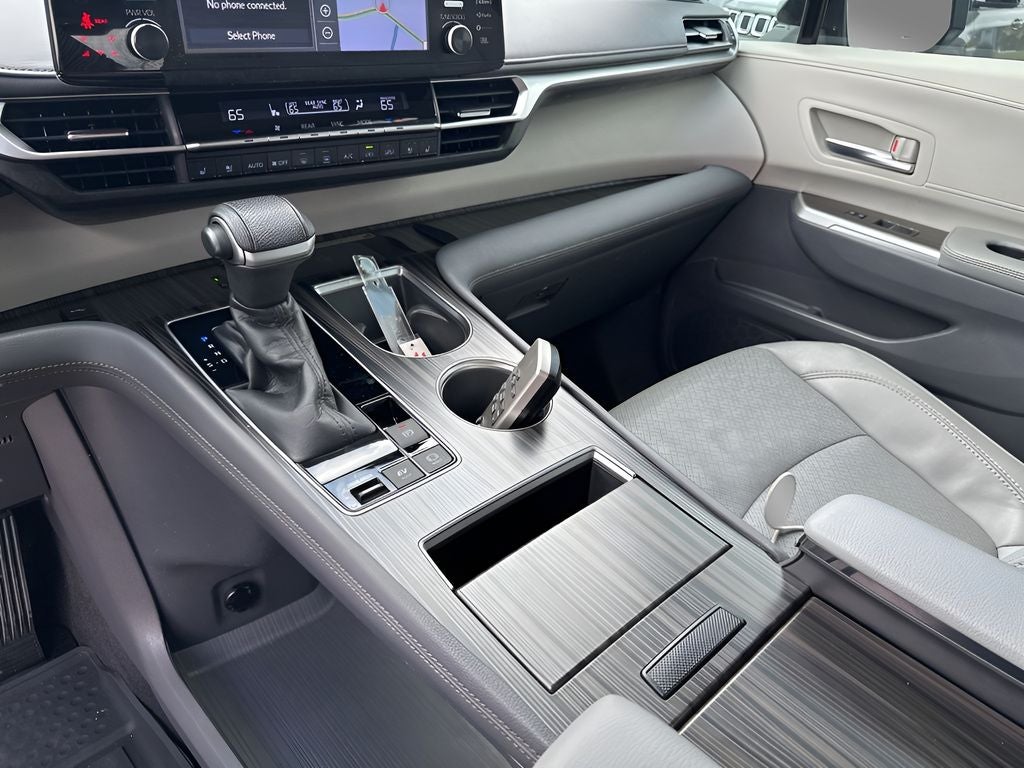 2021 Toyota Sienna Limited 7 Passenger