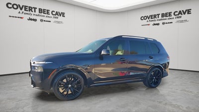 2023 BMW X7 M60i
